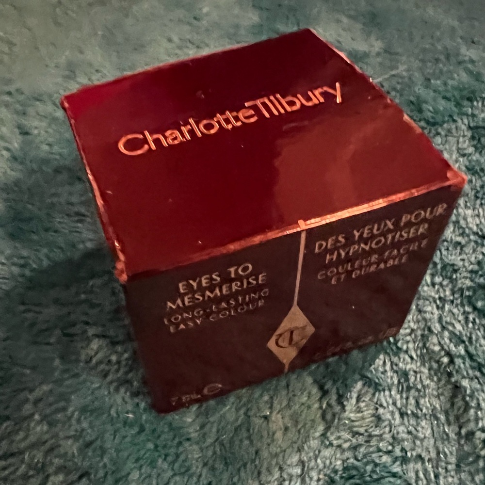 Charlotte Tilbury Eyes To Mesmerize 👁️‍🗨️